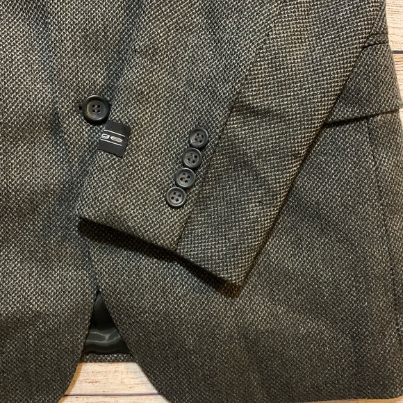 MOORE’s LINEAGE | 3 Button Charcoal Sports Coat - Picture 2 of 12